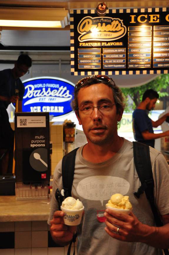 Sorvete com 150 anos de história, no Reading Market de Philadelphia, na Pennsylvania, nos Estados Unidos